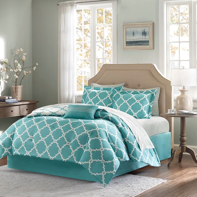Olliix by Madison Park Essentials Merritt Aqua Queen Reversible Complete Comforter and Cotton Sheet Set-0