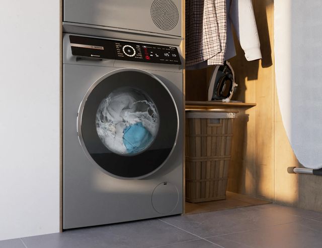 Bosch 24 Pearl Steel Front Load Washer