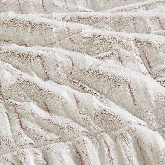 Olliix by Madison Park Gia Blush Full/Queen Polyester Back Print Long Fur Comforter Set-3