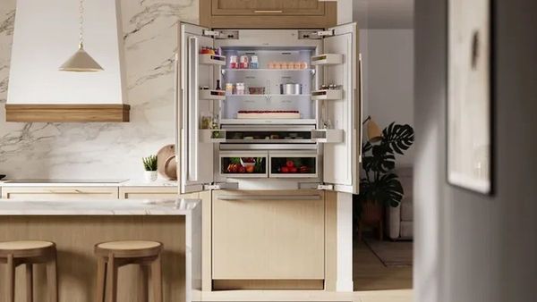 Bosch 36" Built-In Counter Depth French Door Refrigerator with Softclose Flat Hinge