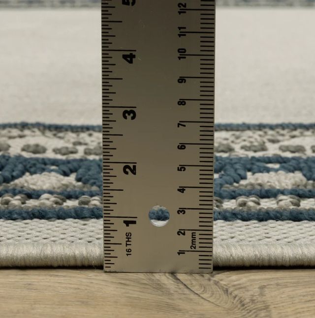 Oriental Weavers™ Torrey 5'x7' Area Rug-2