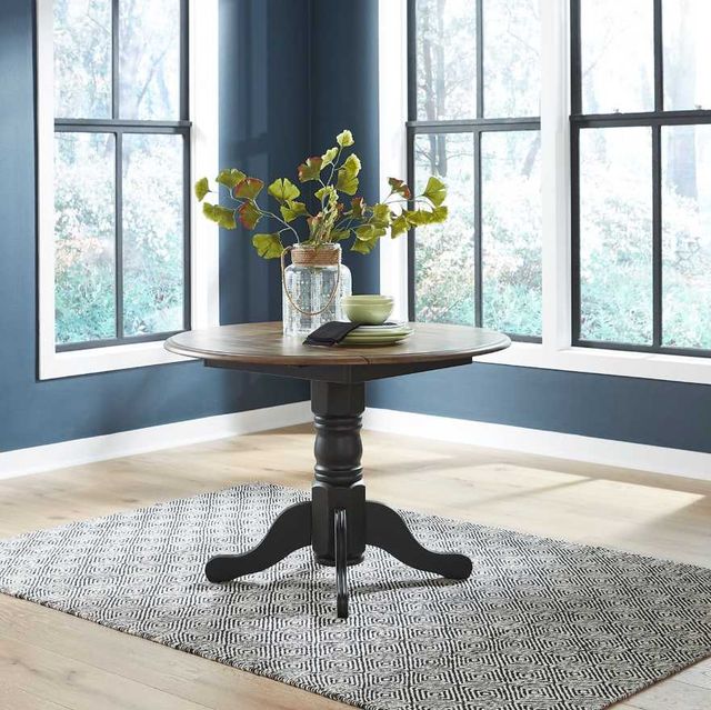 Liberty Furniture Carolina Crossing Antique Honey Round Dining Table with Black Base-1