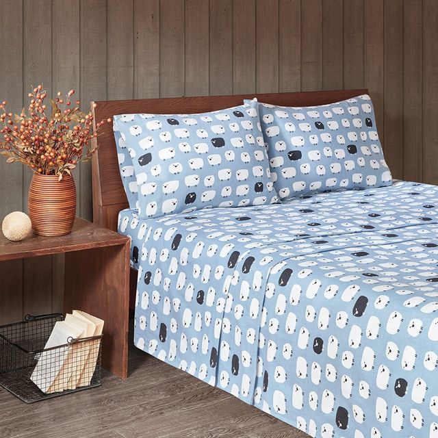 Olliix by Woolrich Blue Sheep Queen Flannel Cotton Sheet Set-4