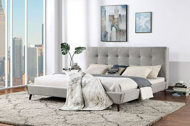 Furniture of America® Leomin Gray Queen Upholstered Panel Bed-2
