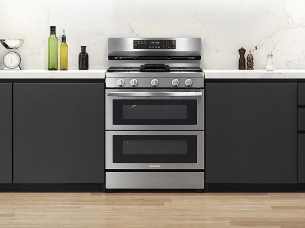 Samsung 30" Fingerprint Resistant Stainless Steel Freestanding Gas Range