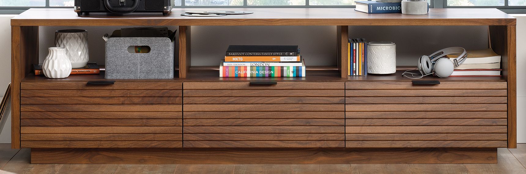 Sauder Palladia Corner Entertainment Credenza - Thumbnail 4