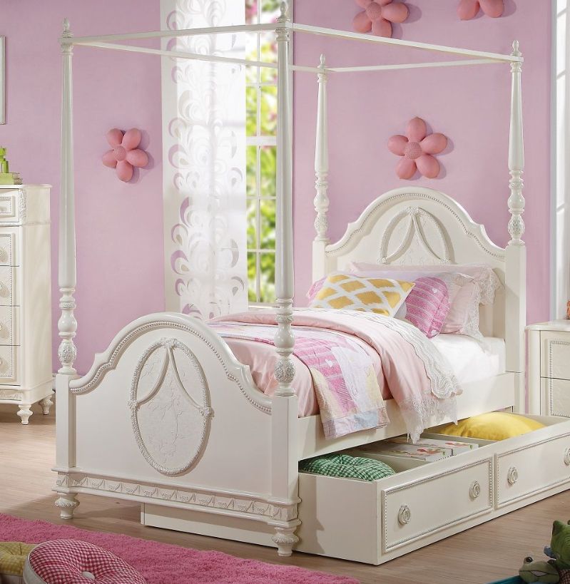 ACME Furniture Dorothy Post Bed
