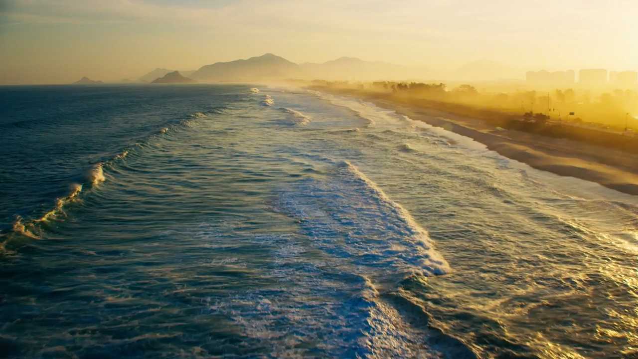 sample_1280x720_surfing_with_audio.mp4