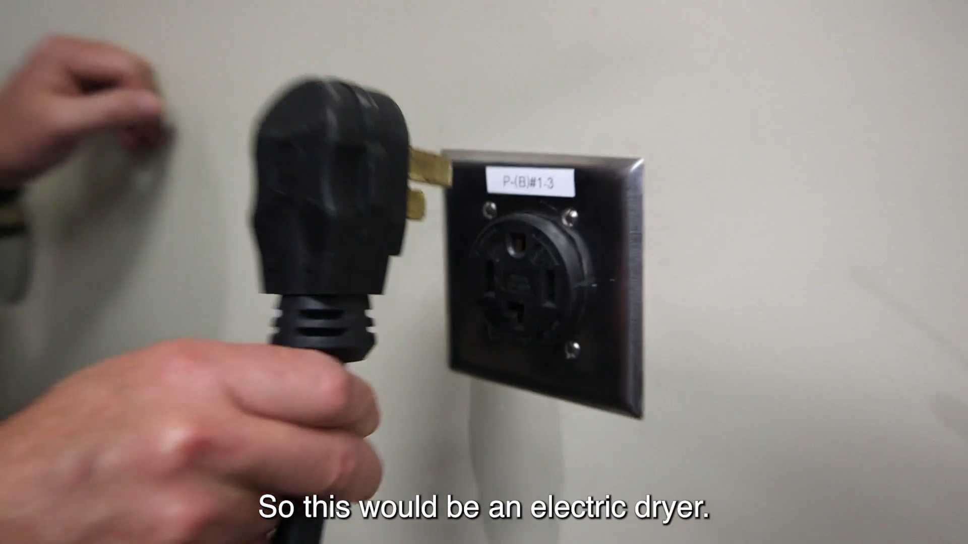 6d97e79e-62d8-48ec-bab1-2b9c6506ac2d.mp4