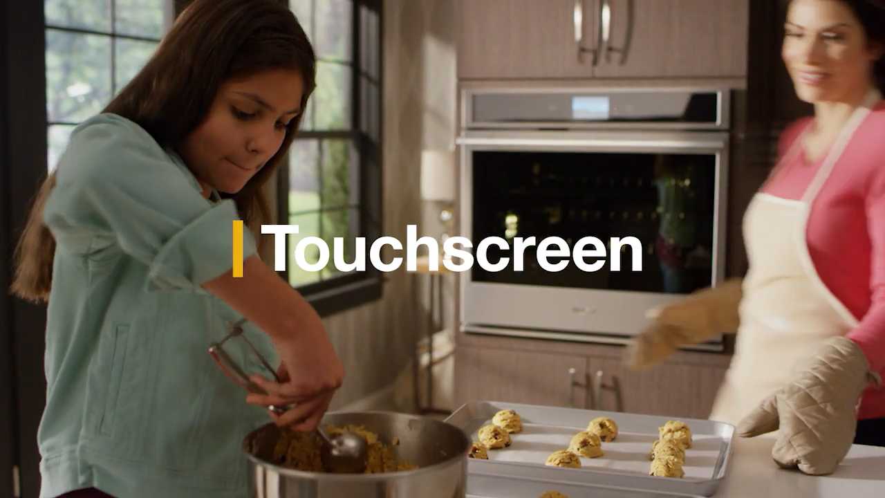Wpc-22799-Whirlpool-Wall-Ovens-Touch-Screen-Alt-720 CC.mp4