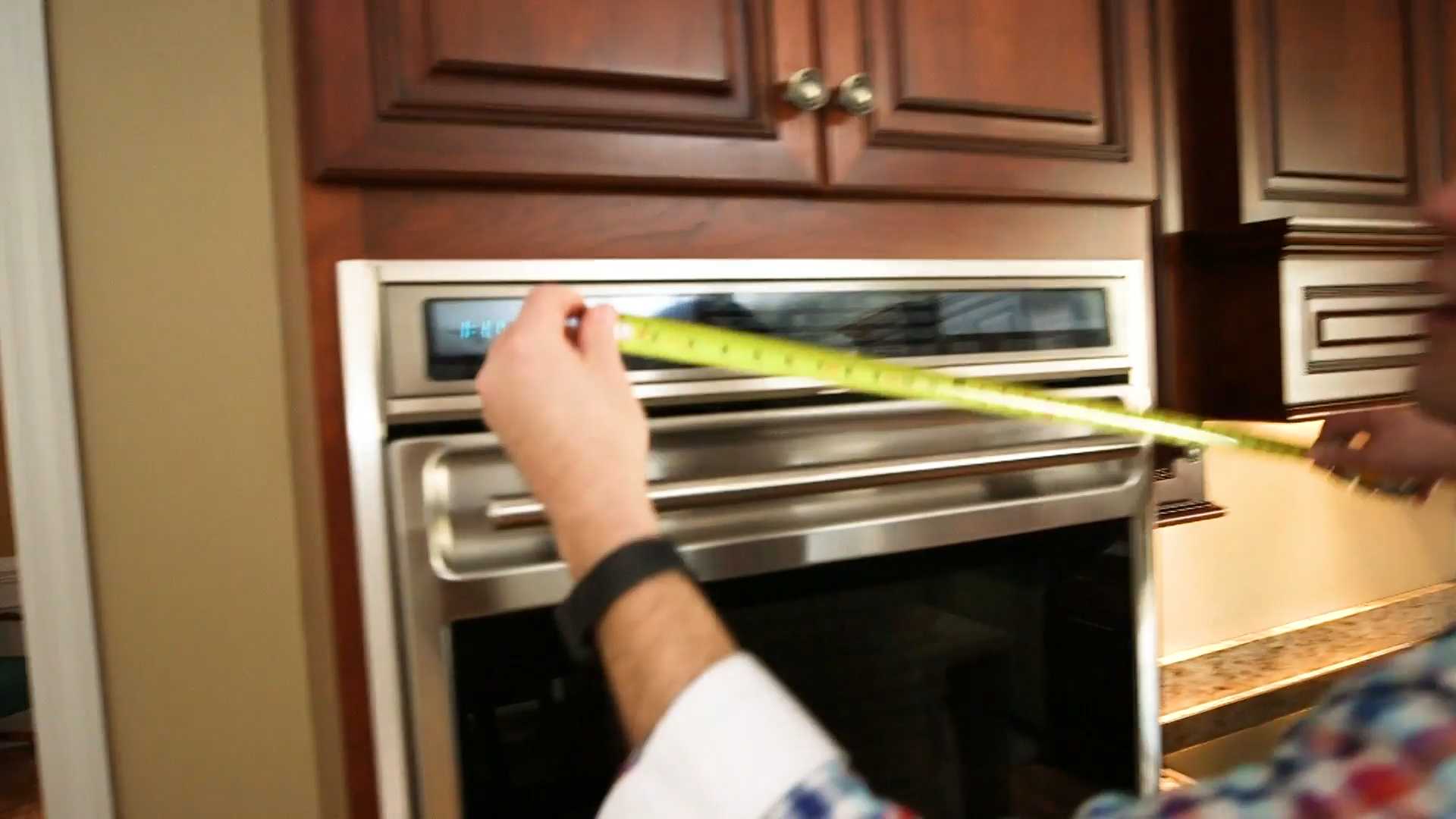 3b53fac0-d588-43a2-b90a-5718e2d350bb.mp4