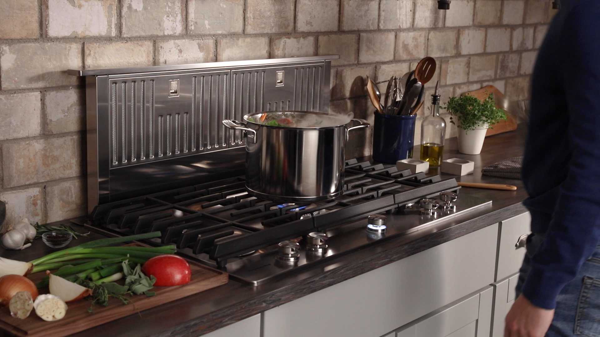 p191584kc-036v-13-5-inch-rising-vent.mp4