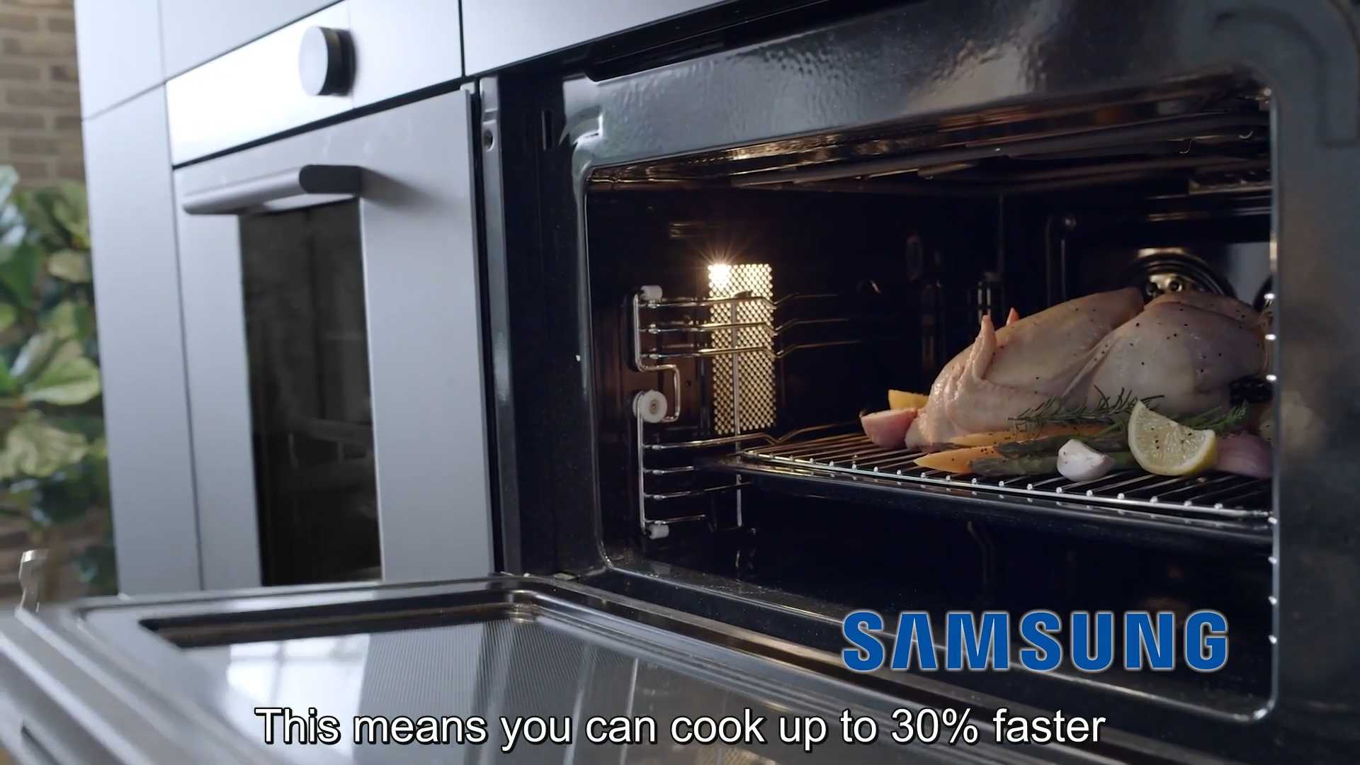 Samsung Microwaves Power Convection CC.mp4