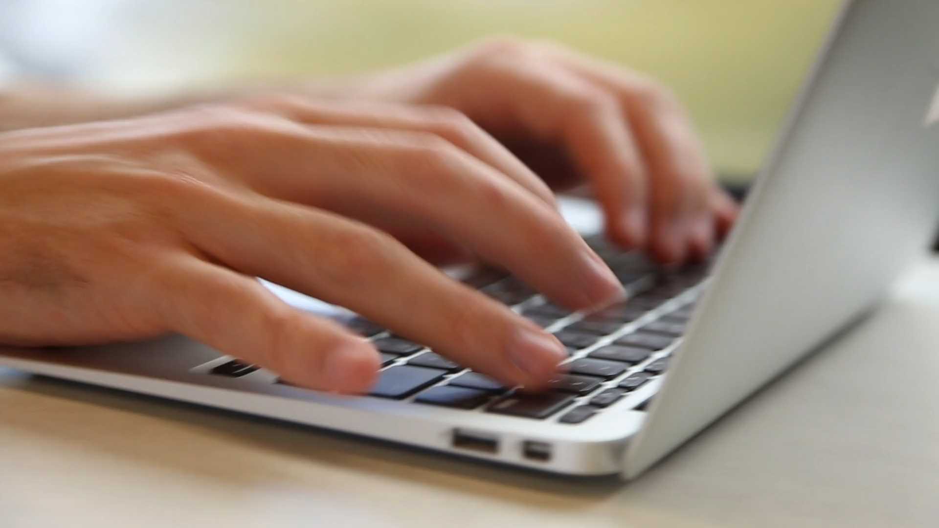 1395943-hd_1920_1080_30fps.mp4