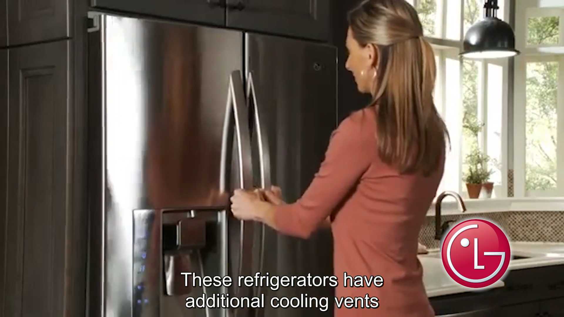 LG Refrigerators Door Cooling Plus CC.mp4