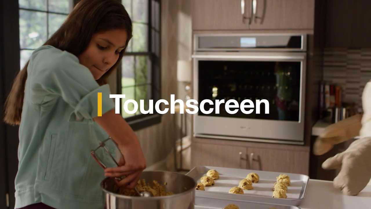 Wpc-22799-Whirlpool-Wall-Ovens-Touch-Screen-Alt-720 CC.mp4