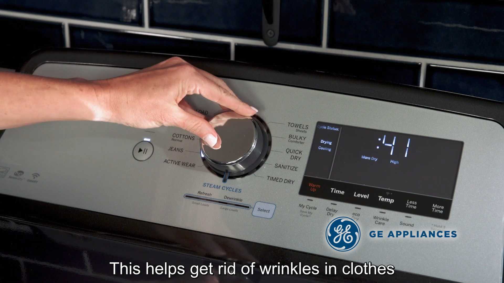GE_Dryers_Steam Refresh And Dewrinkle CC.mp4