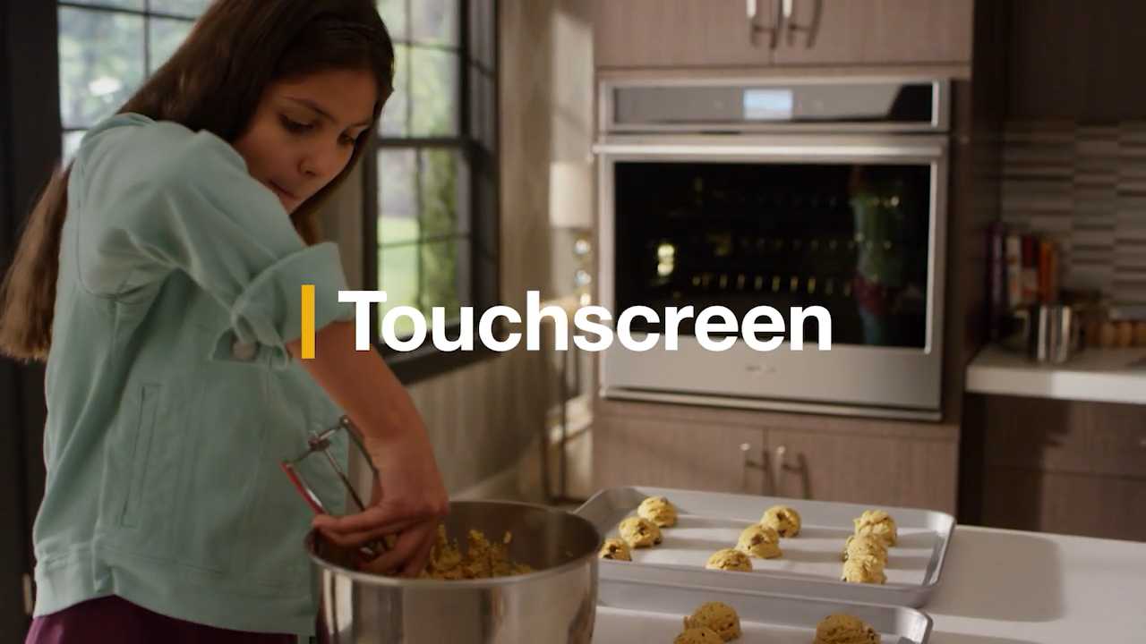 Wpc-22799-Whirlpool-Wall-Ovens-Touch-Screen-Alt-720 CC.mp4