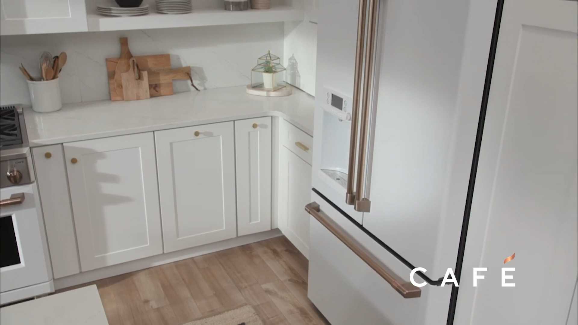 4b014f1f-5f3e-45a6-a013-bb8514338e86.mp4