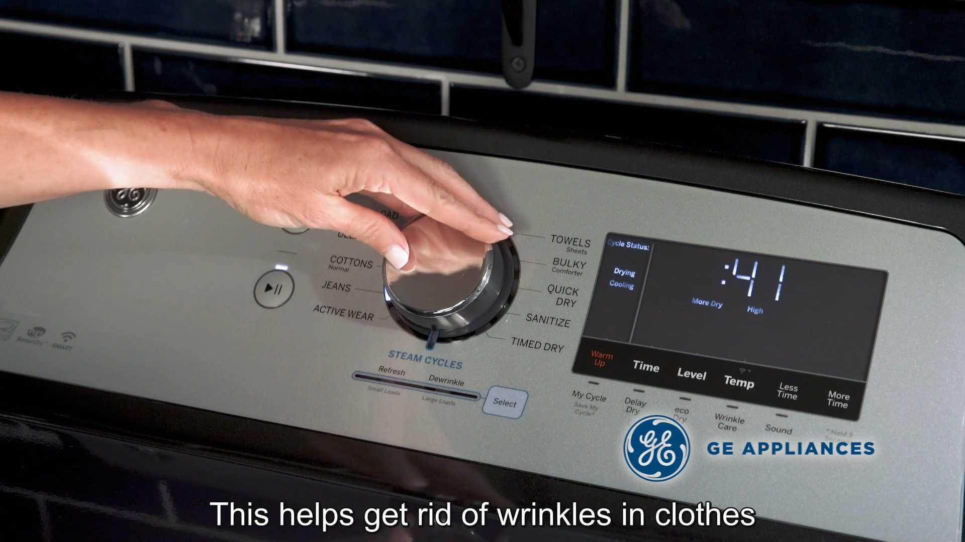 GE_Dryers_Steam Refresh And Dewrinkle CC.mp4